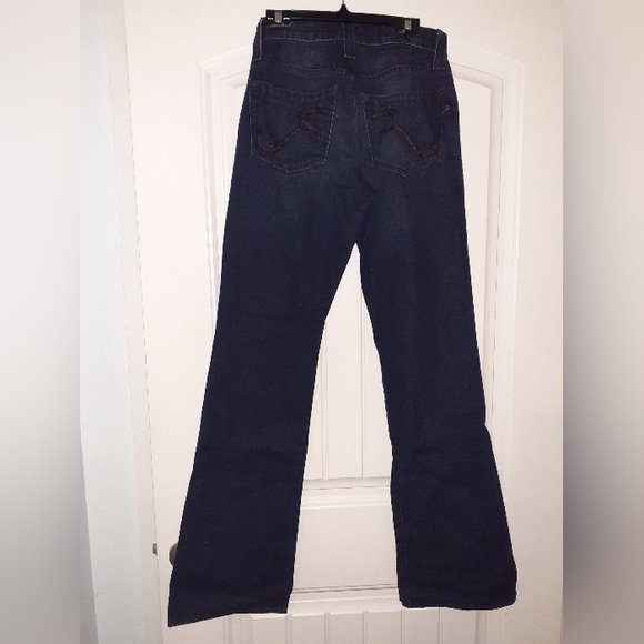 Rock & Republic Floyd Cut Dark Blue Jeans. - Picture 3 of 7